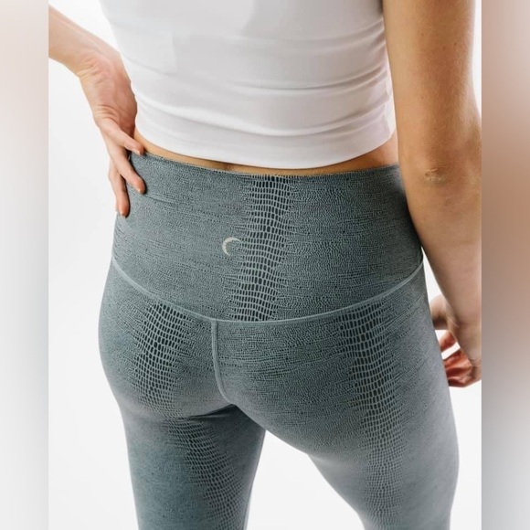 Zyia Light Teal Everglades Supreme Hi-rise 7/8 24” - Picture 3 of 5